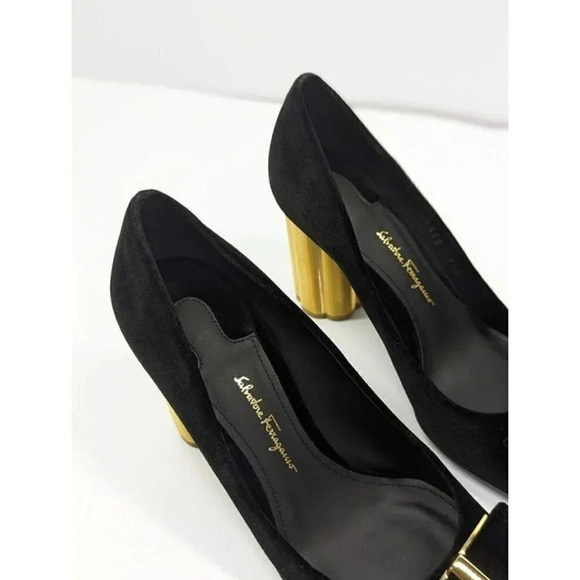 Salvatore Ferragamo Capua 85 Women's Flower Heel Satin Pump Size 7.5 (MSRP $850) - Picture 6 of 12